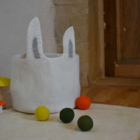 La Cour Pavee * Sebrazac