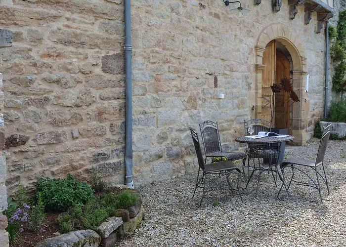 La Cour Pavee Feriehus Sebrazac