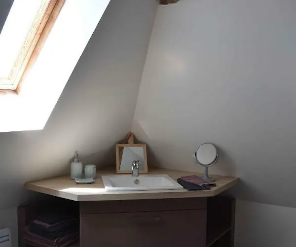 La Cour Pavee Sebrazac